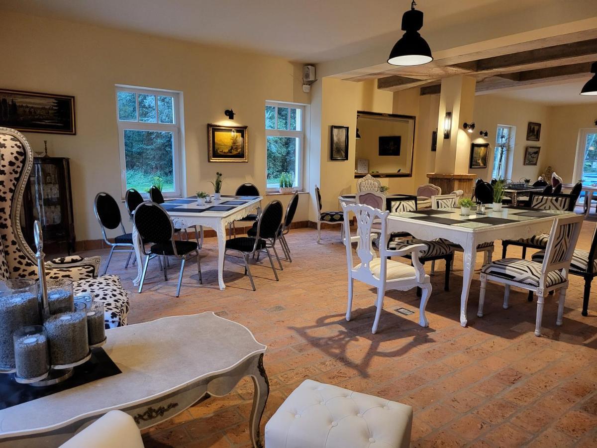 Hotel & Ferienpark Fleether Muehle Mirow Eksteriør billede